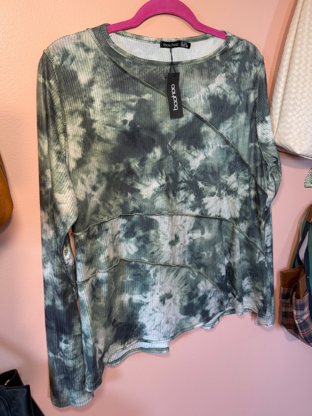 NWT boohoo Green Tie-Dye Ribbed Long Sleeve Top